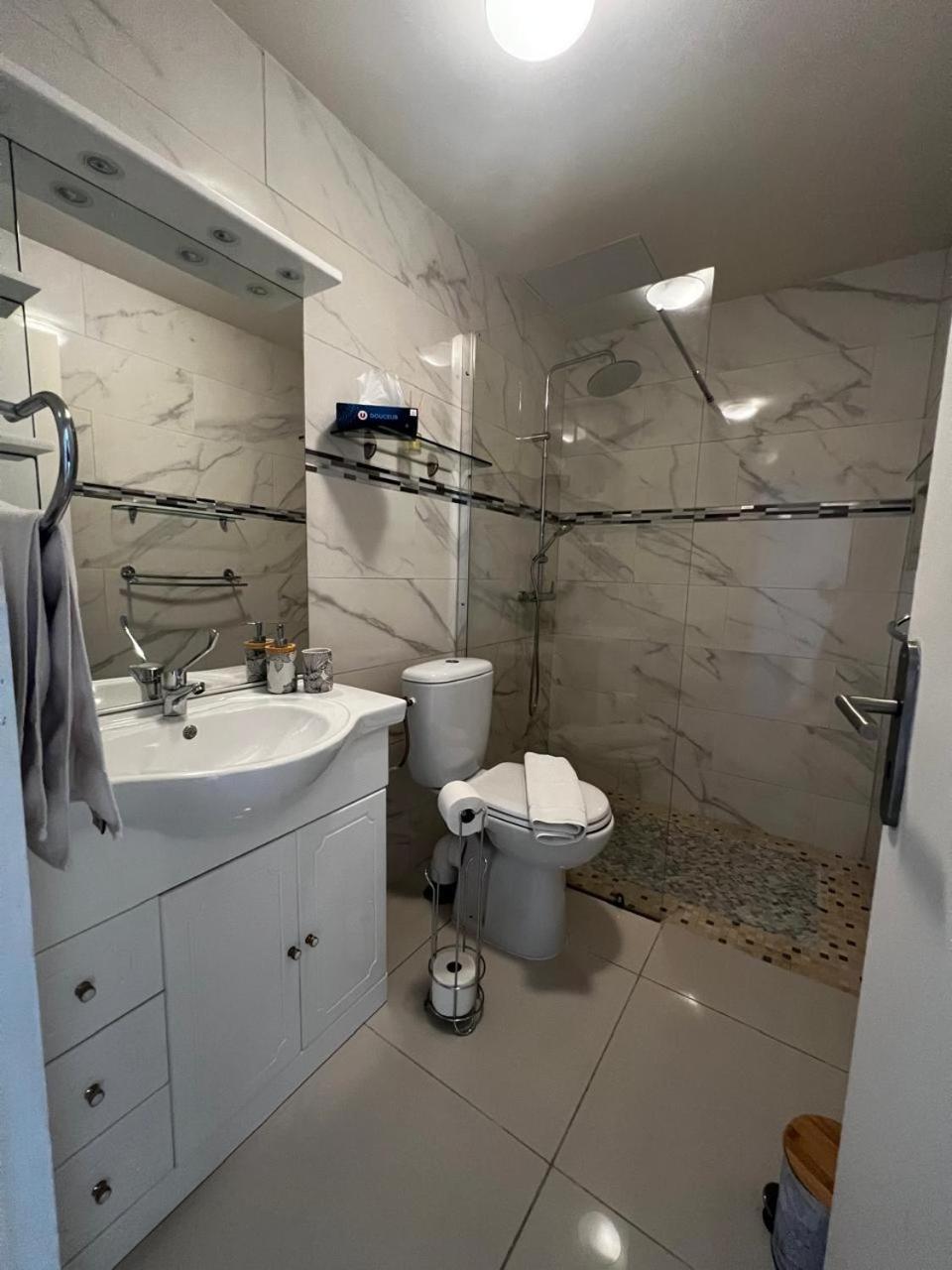 The Little Heaven Apartment Baie Nettle ภายนอก รูปภาพ